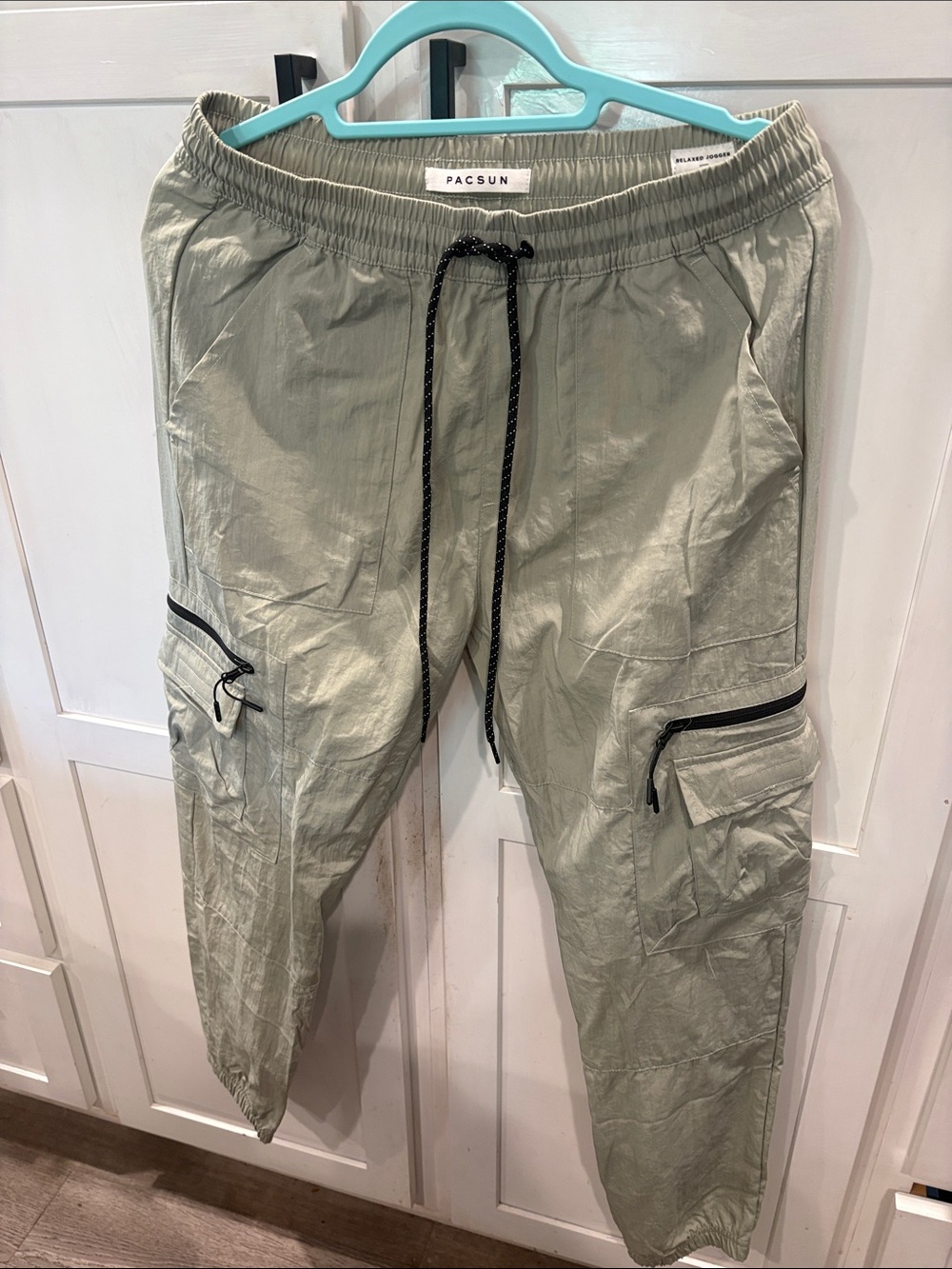 PacSun Light Olive Cargo Joggers with Black Drawstring